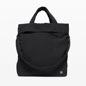 Lululemon On My Level Bag 19L